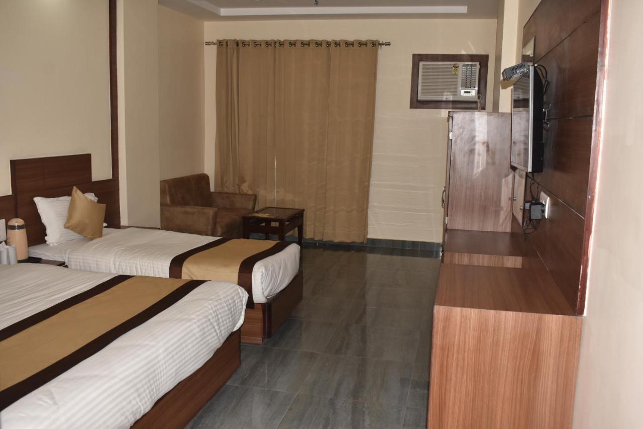 Hotel The Vaishno Devi Hills Katra  Exterior photo